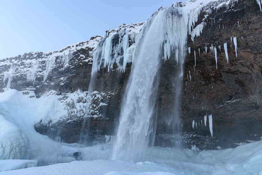 Islandia 086 - catarata de Seljalandsfoss.jpg
